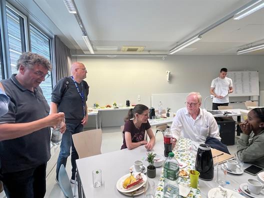 Alumni des Fachbereichs Maschinenbau und Verfahrenstechnik 1- kleine Gruppe
